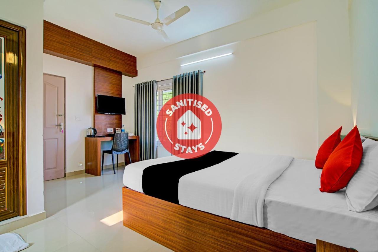 Kochi Vaccinated Staff- Capital O 74715 Phoenix Holidays酒店 外观 照片