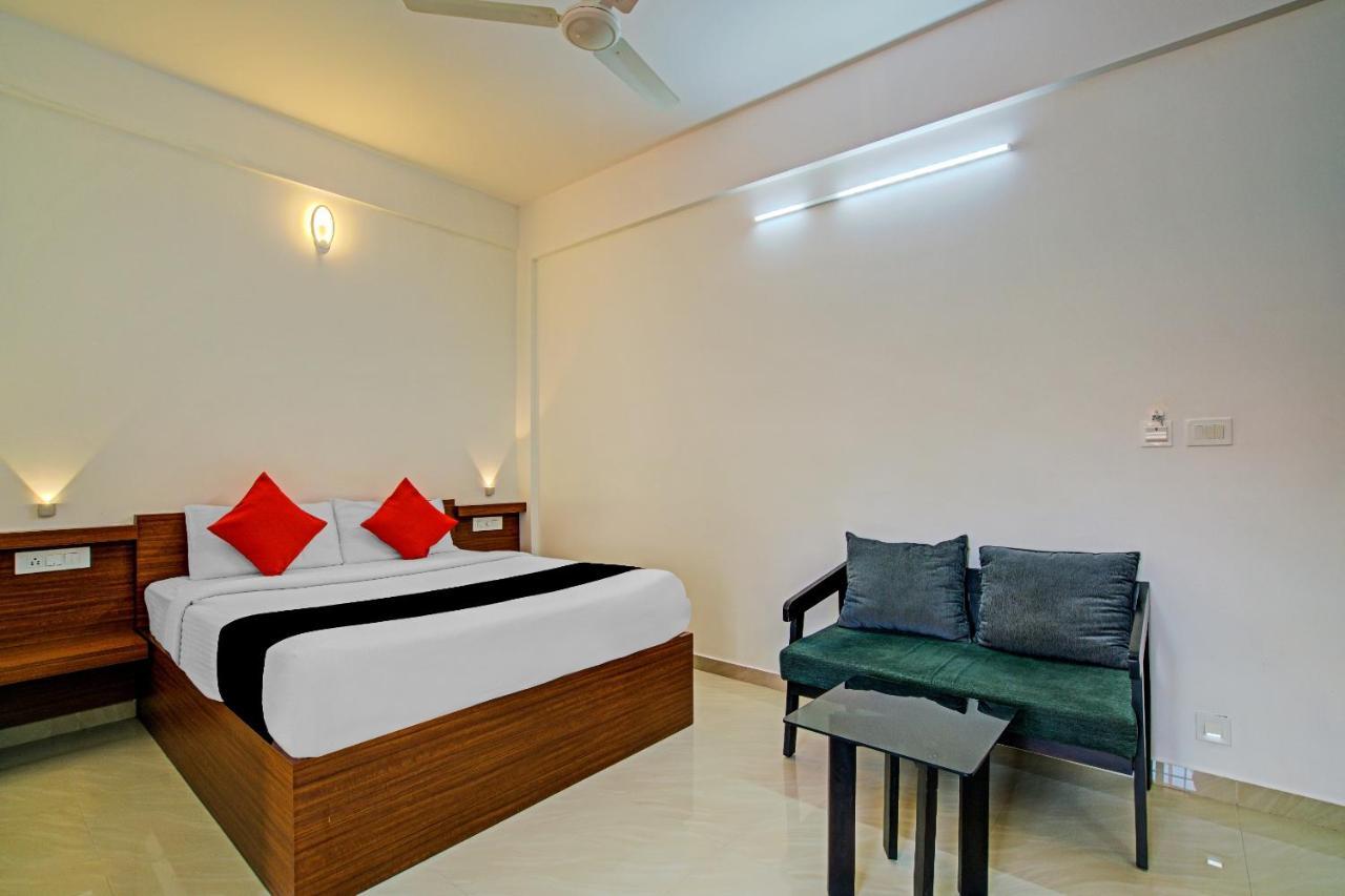 Kochi Vaccinated Staff- Capital O 74715 Phoenix Holidays酒店 外观 照片